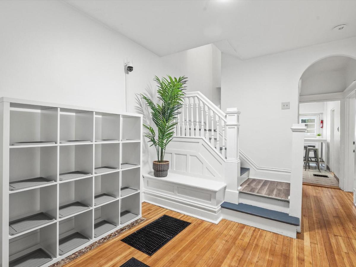 Oakland/university @c Modern & Stylish Private Bedroom With Shared Bathroom Séjour chez l'habitant